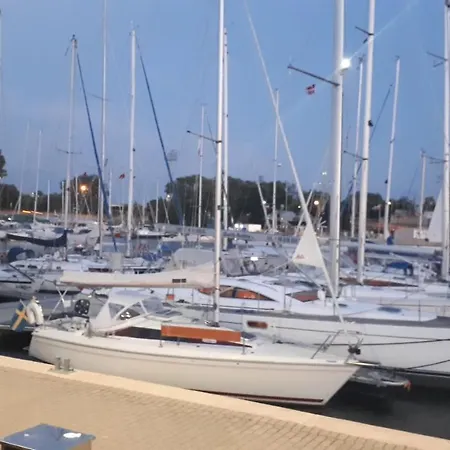 Δωμάτια σε οικογενειακή κατοικία Ambrozja